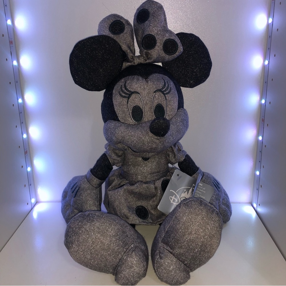 Disney Minnie Mouse Black & Grey Plush